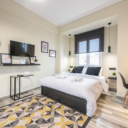 Appartamento Petralona Stylish Penthouse Atene Esterno foto