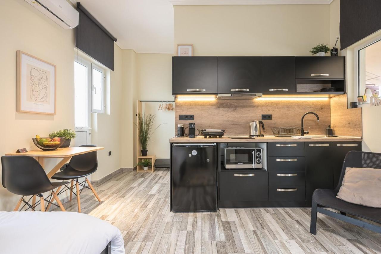 Appartamento Petralona Stylish Penthouse Atene Esterno foto