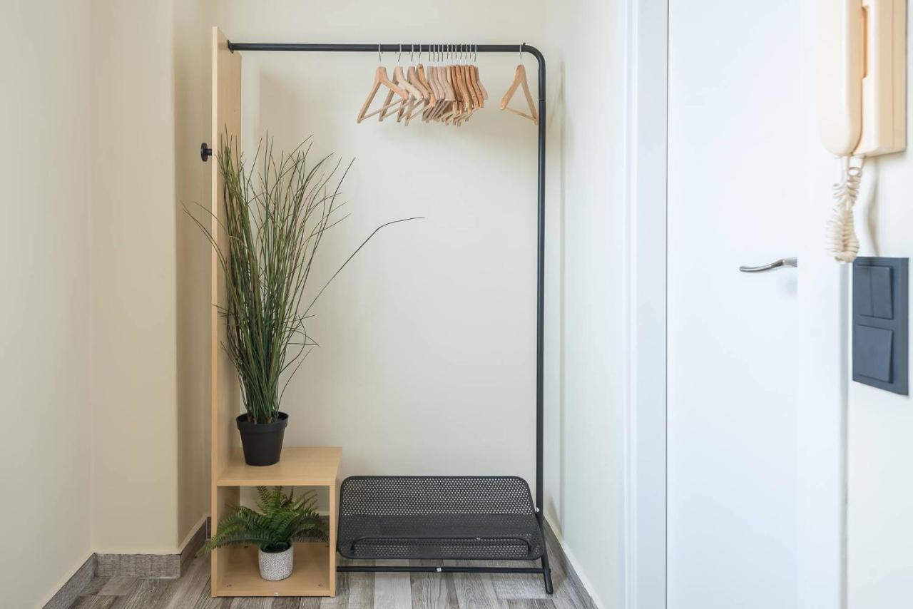 Appartamento Petralona Stylish Penthouse Atene Esterno foto