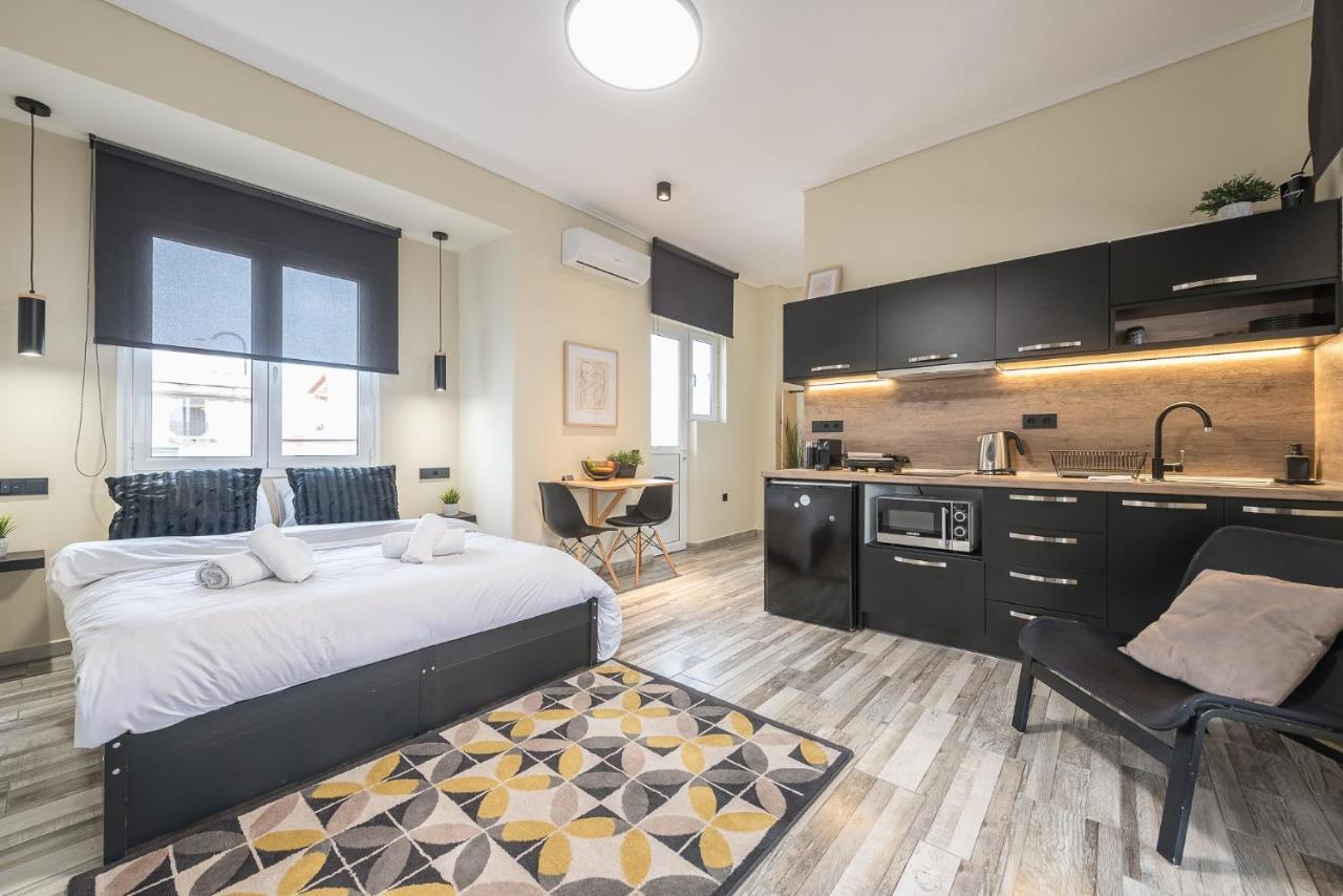 Appartamento Petralona Stylish Penthouse Atene Esterno foto