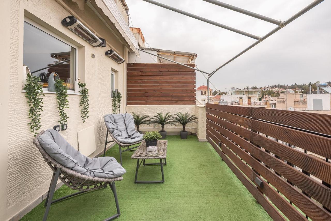 Appartamento Petralona Stylish Penthouse Atene Esterno foto