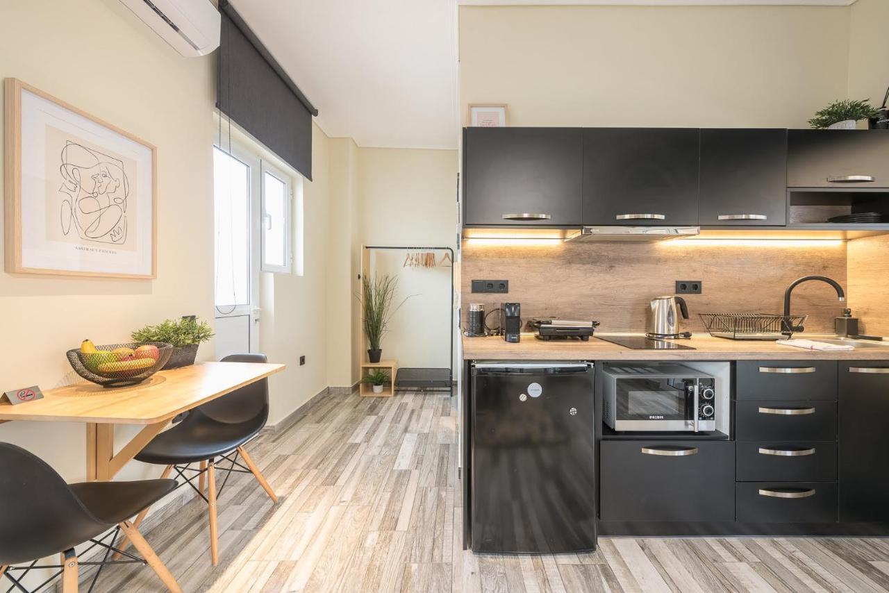 Appartamento Petralona Stylish Penthouse Atene Esterno foto