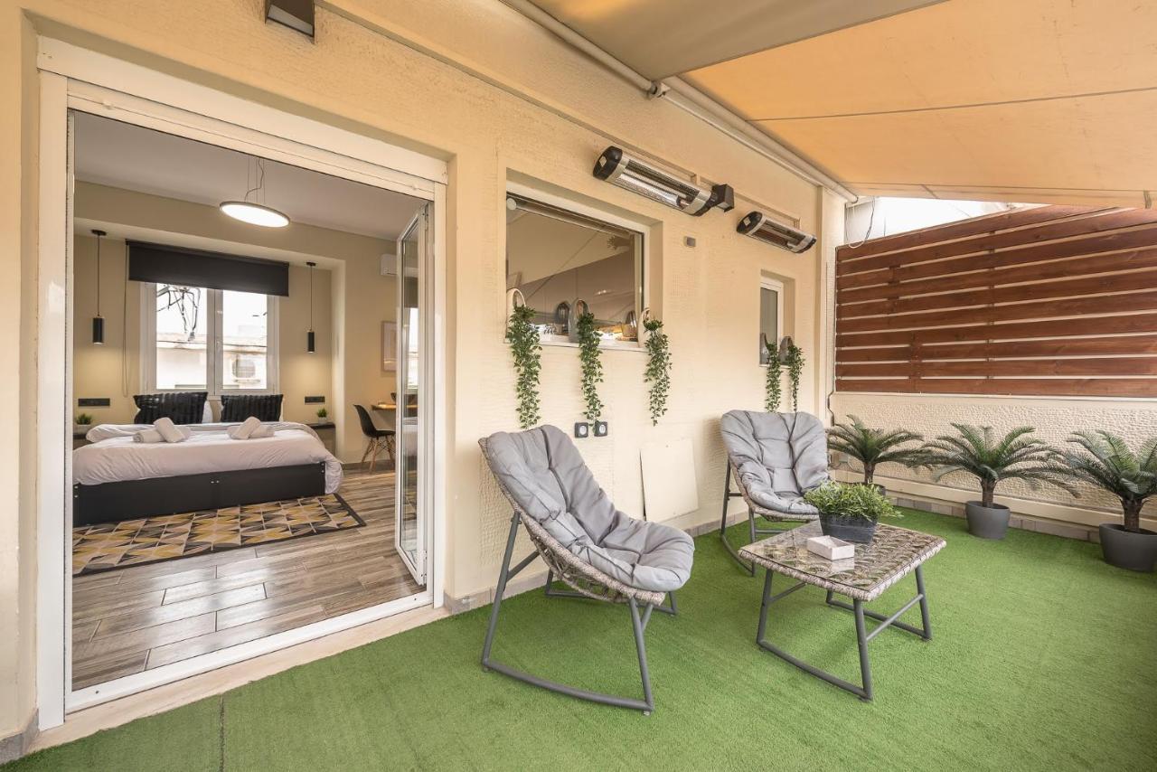 Appartamento Petralona Stylish Penthouse Atene Esterno foto